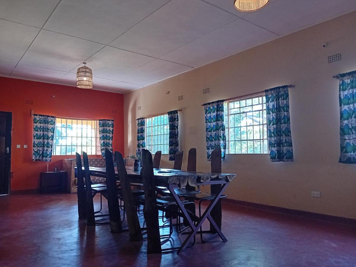 Blend Lodge And Kitchen - Pakachere Zomba Esterno foto