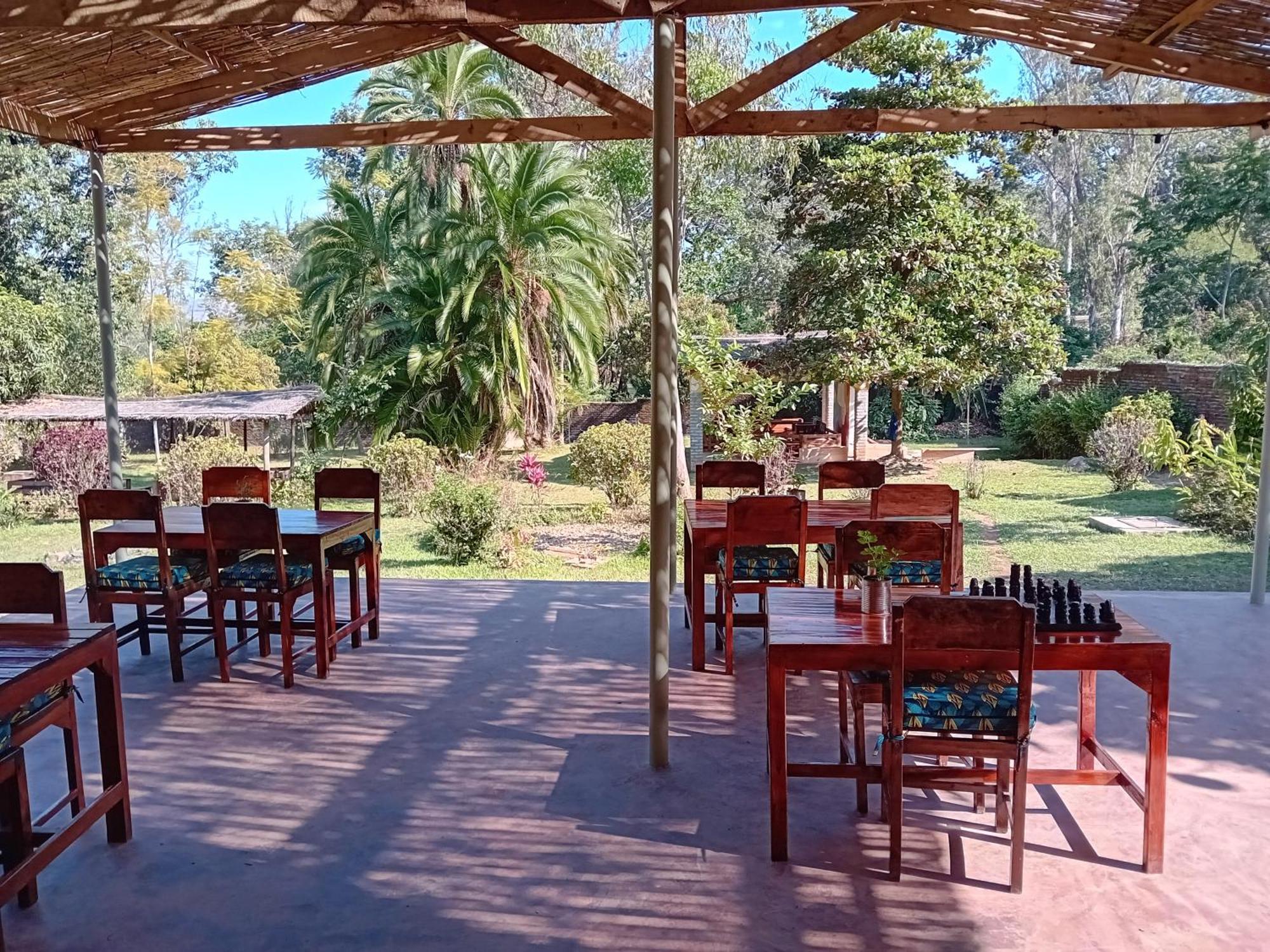 Blend Lodge And Kitchen - Pakachere Zomba Esterno foto